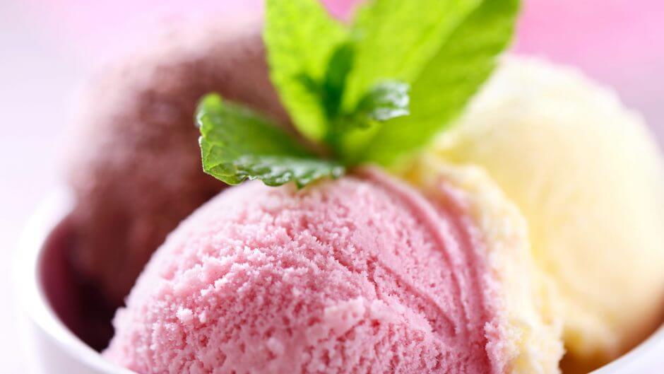 3食アイスクリームの写真